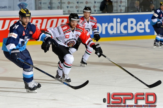 ISPFD_Eishockey_CHL_Ingolstadt-Froelunda_Abbott-Friesen-029