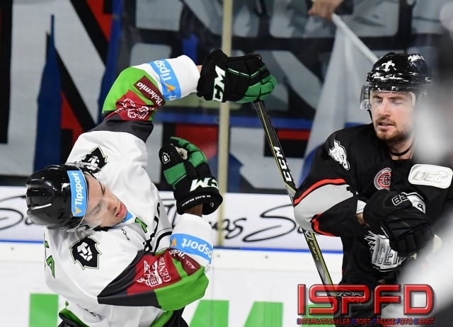 DEL_Eishockey_Nuernberg-Boleslav_Brown-Kurka-940