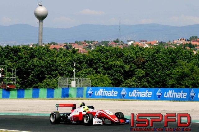 F3-04-Schumacher-03020115